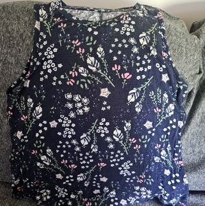 Blue floral Maurices tank size large